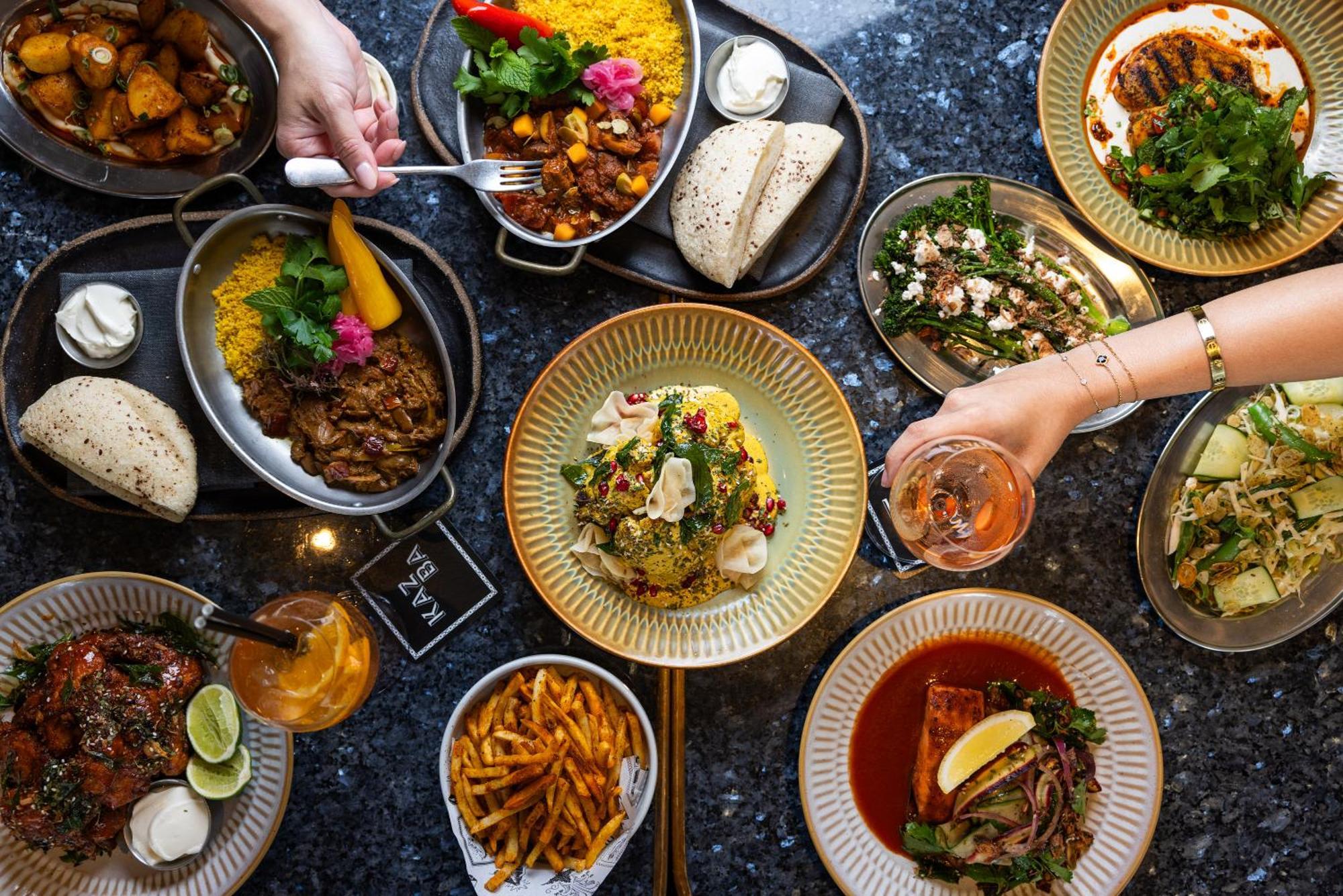 فندق أوفولو ذا فالي بريسباين بريزبين المظهر الخارجي الصورة A selection of dishes at KARN