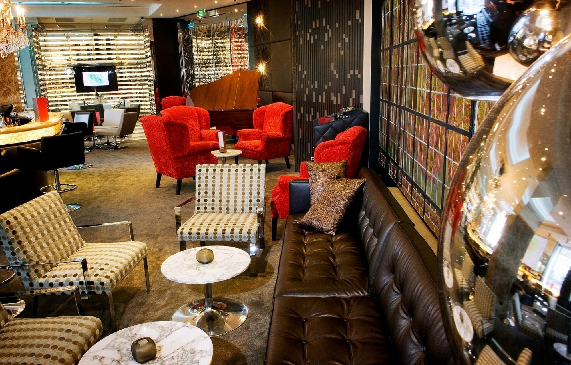 فندق أوفولو ذا فالي بريسباين بريزبين المظهر الخارجي الصورة The interior of the lounge
