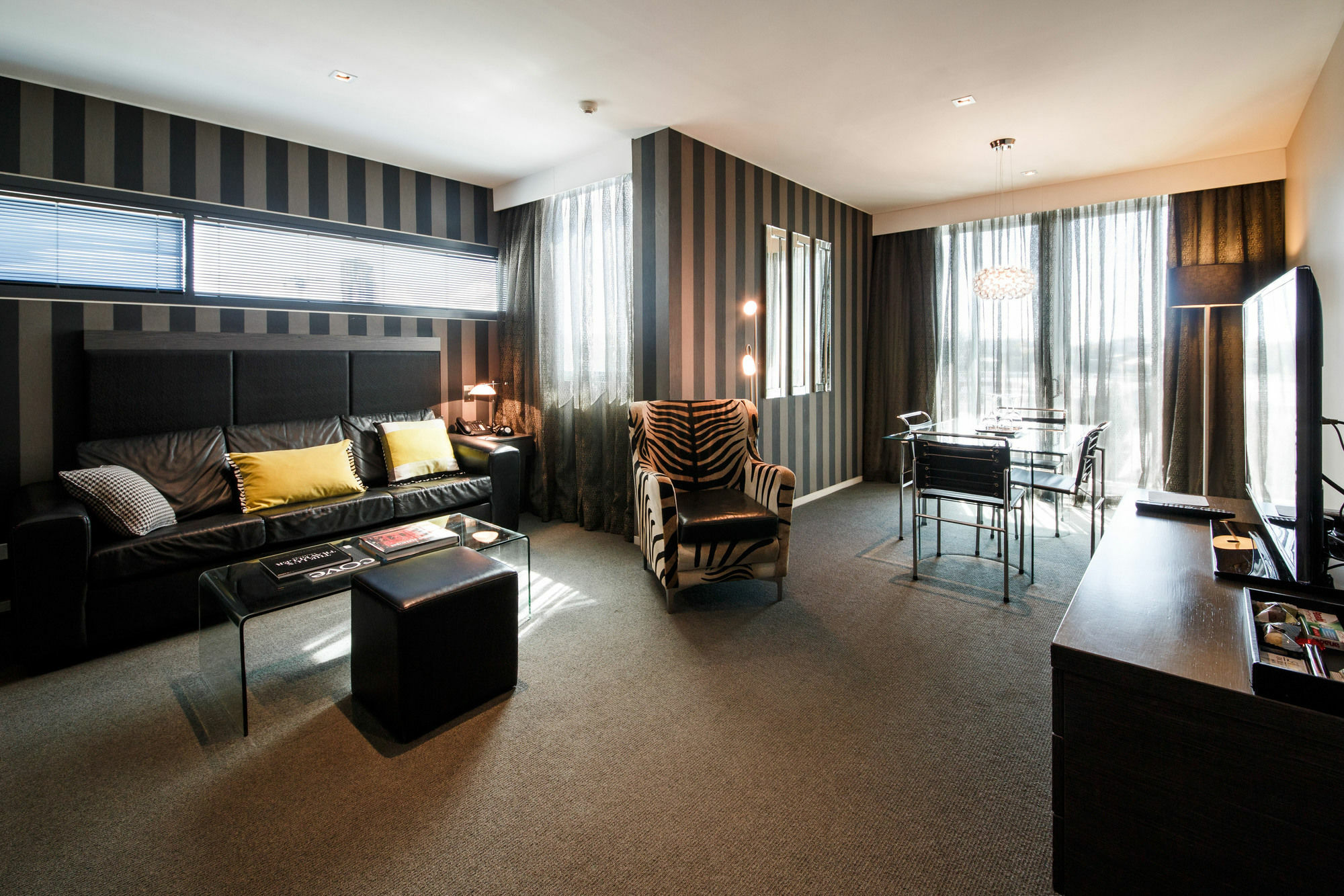فندق أوفولو ذا فالي بريسباين بريزبين المظهر الخارجي الصورة A suite at the hotel