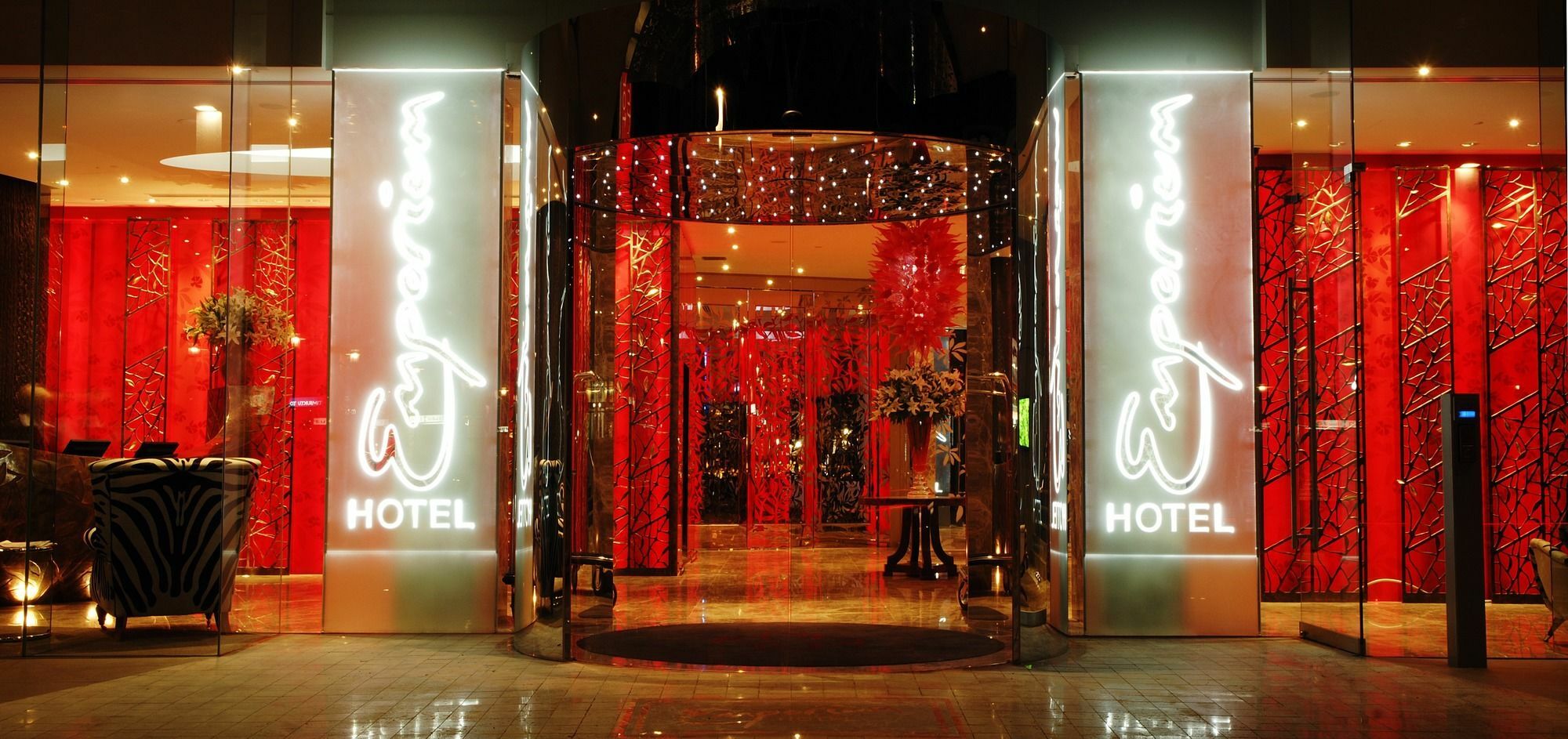فندق أوفولو ذا فالي بريسباين بريزبين المظهر الخارجي الصورة Entrance to the hotel